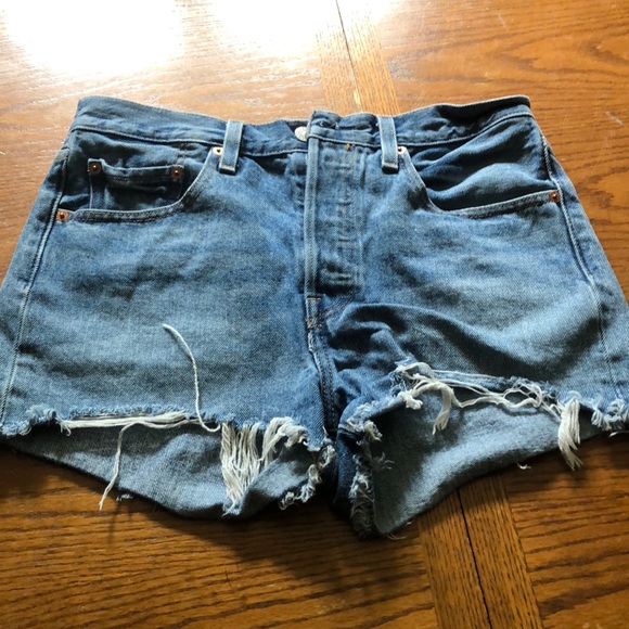 Levi’s 501 high rise short - Picture 2 of 2